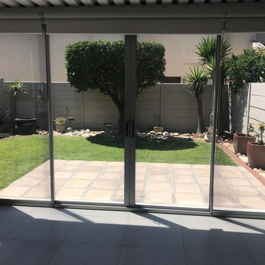 To Let 3 Bedroom Property for Rent in Waves Edge Western Cape